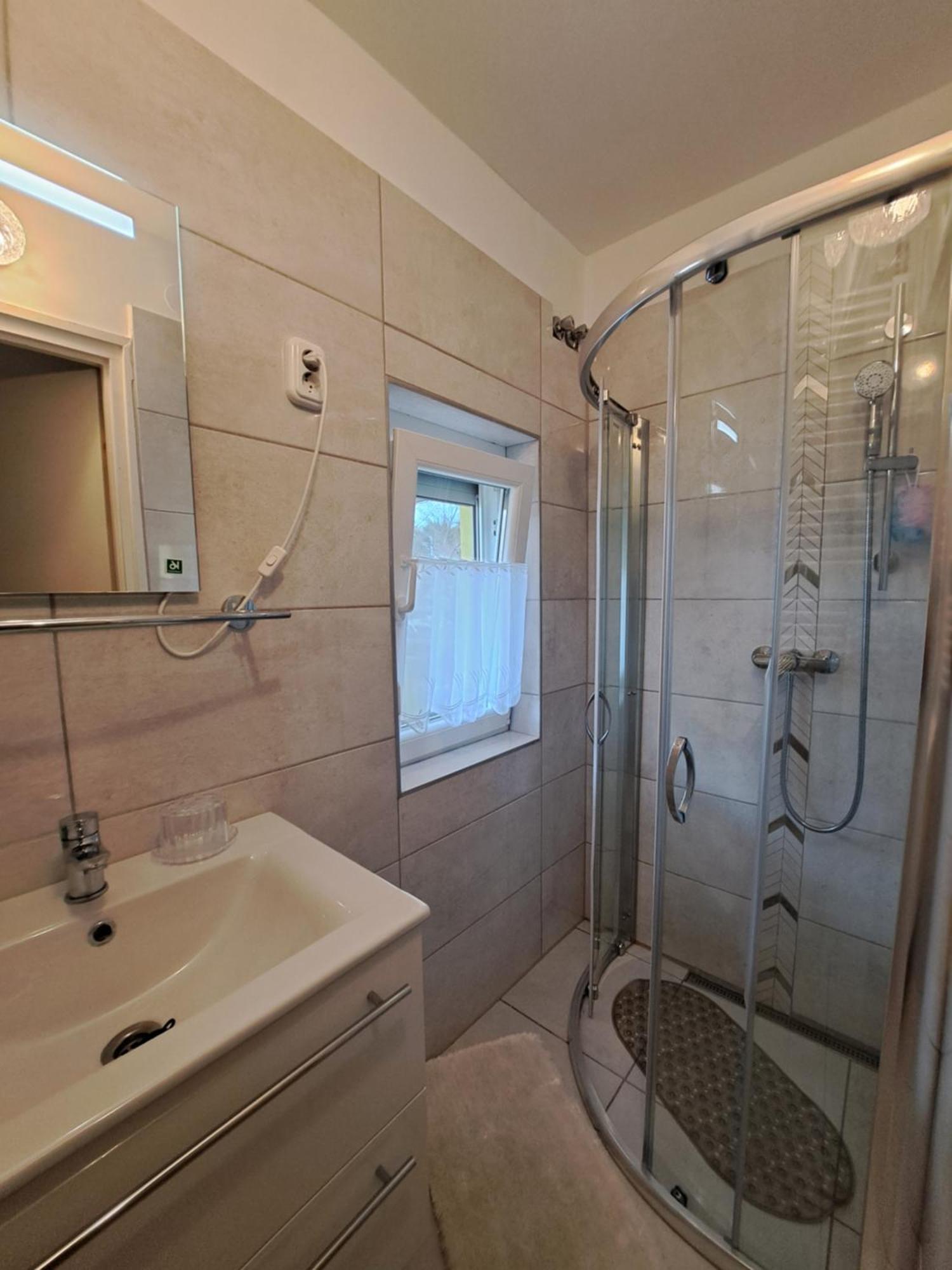 Jazmin Apartman ザラカロシュ エクステリア 写真