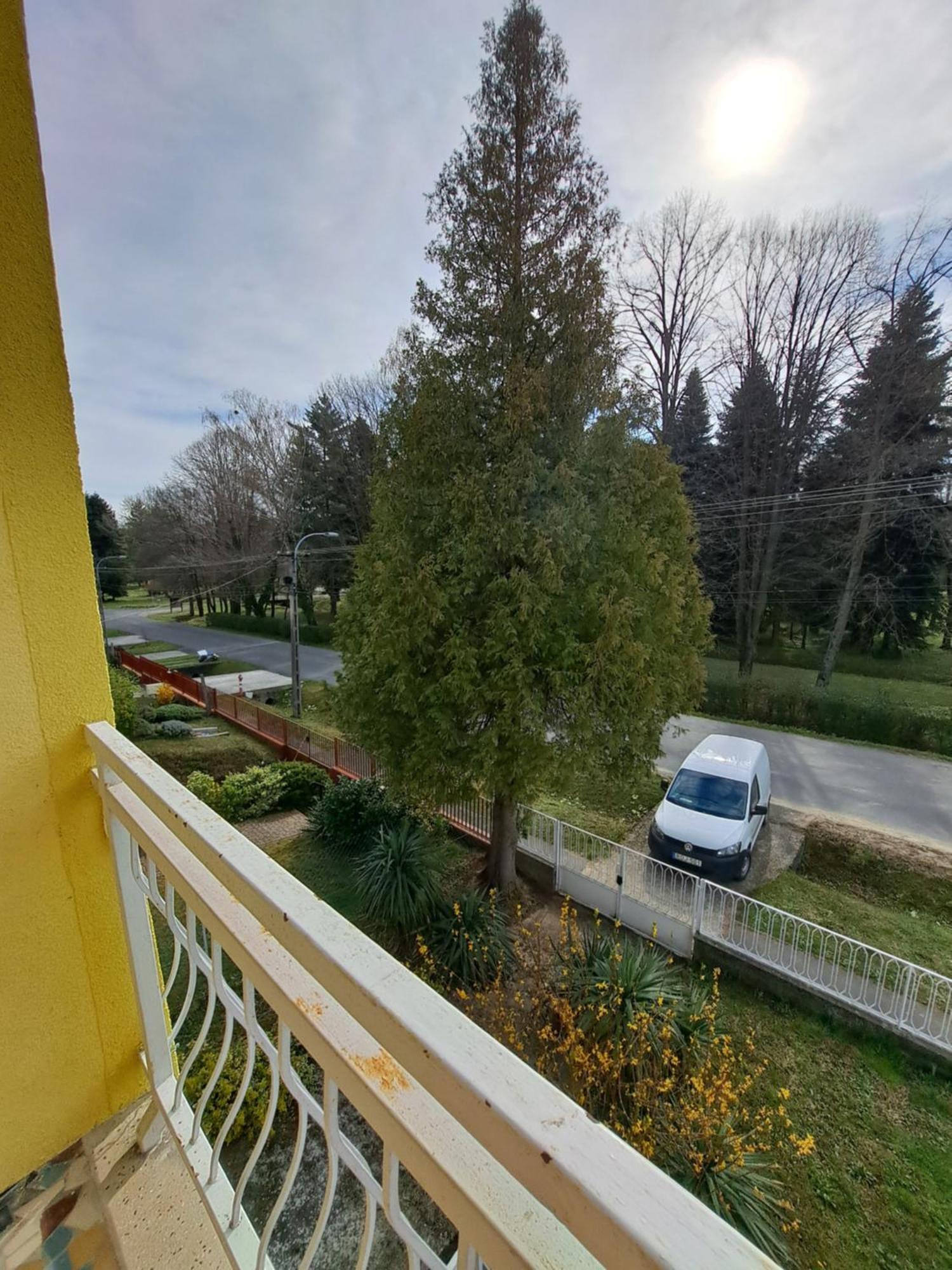 Jazmin Apartman ザラカロシュ エクステリア 写真